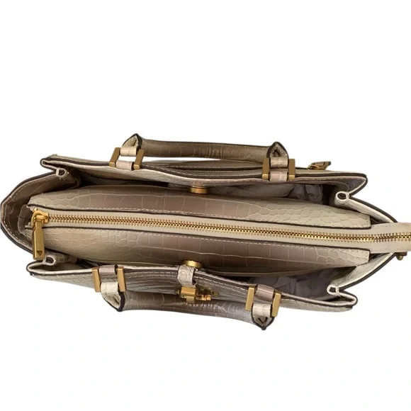 *NWOT* GUESS G James Girlfriend Beige Ombre Crocodile Embossed Satchel - Picture 7 of 12